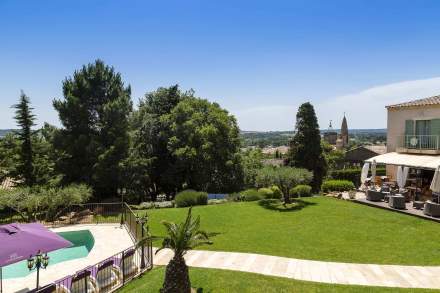 Réception de Mariage dans le Gard, Uzès · Le Clos de Pradines - exterieur